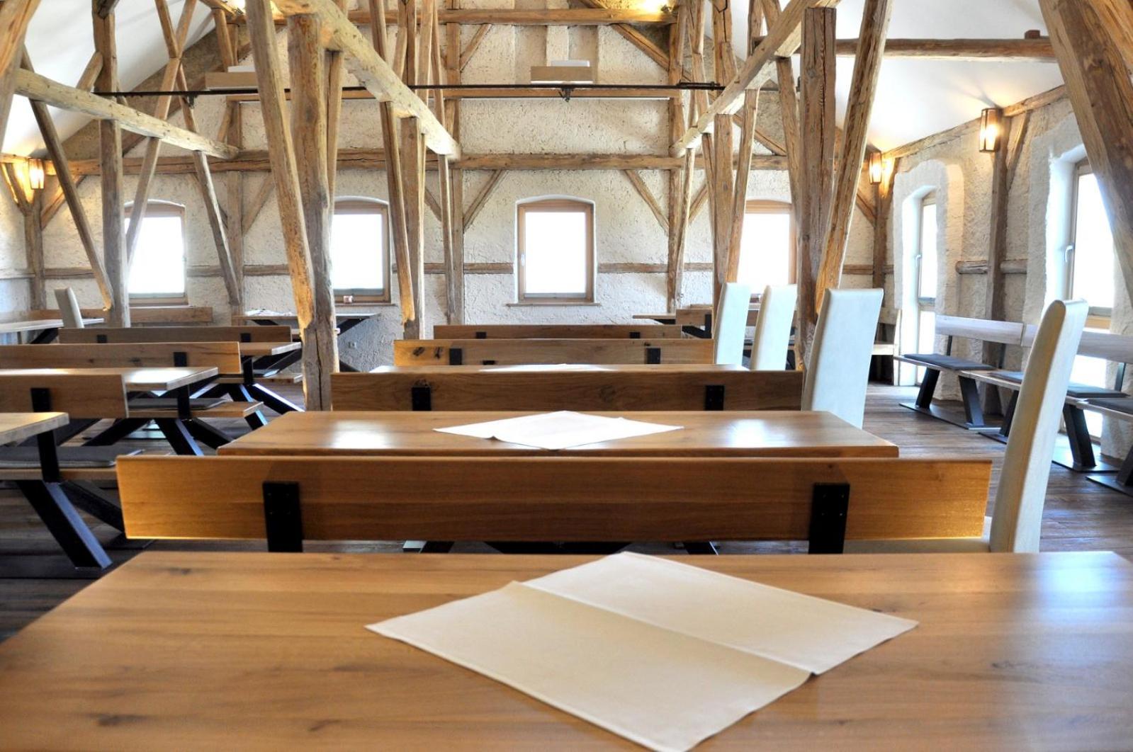 Landgasthaus Zur Linde Pleiskirchen Buitenkant foto
