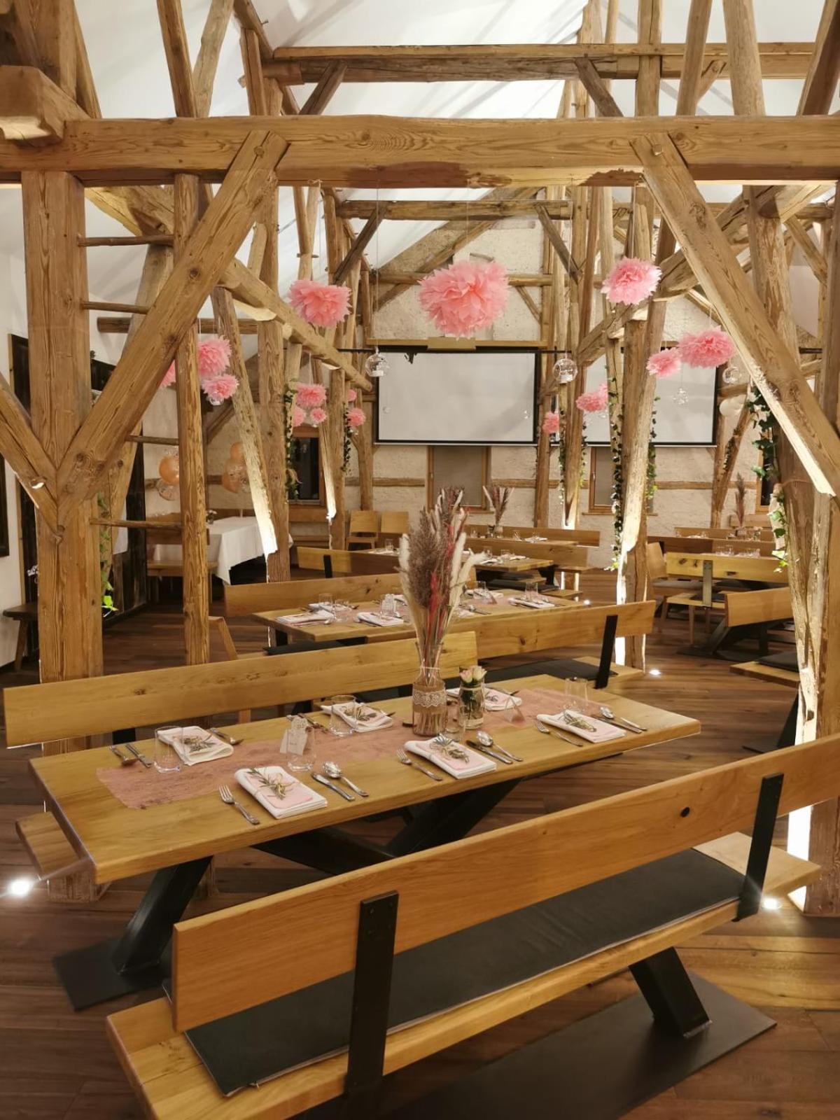 Landgasthaus Zur Linde Pleiskirchen Buitenkant foto